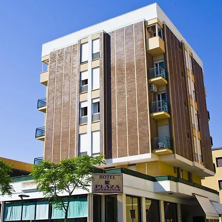 Plaza Hotel 3*